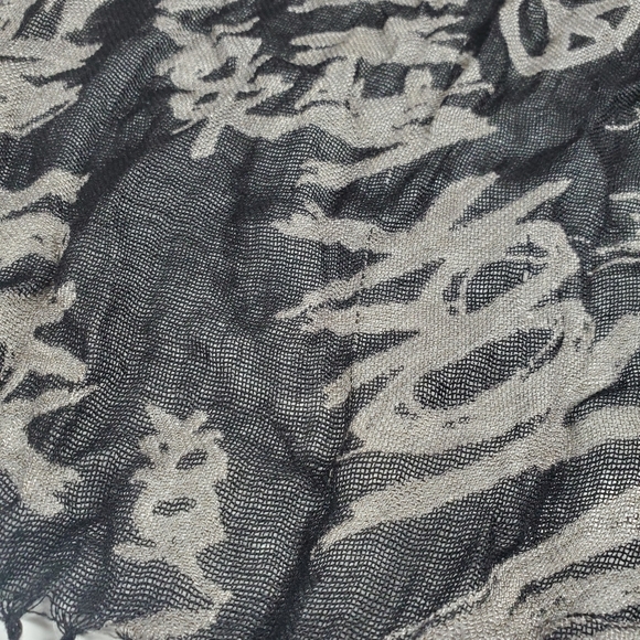 New York Graffitti Print Lightweight Scarf - Picture 2 of 8